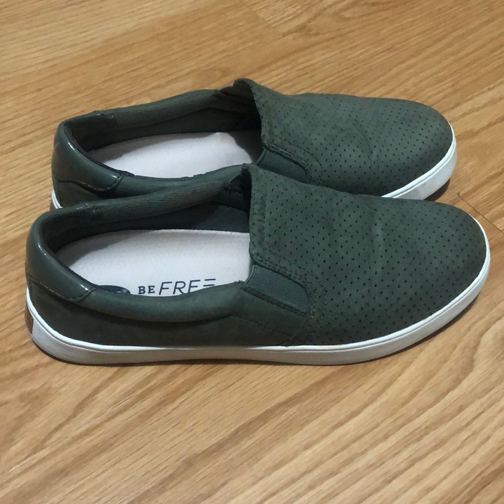 Dr. Scholl’s BE FREE Energy Technology slip ons